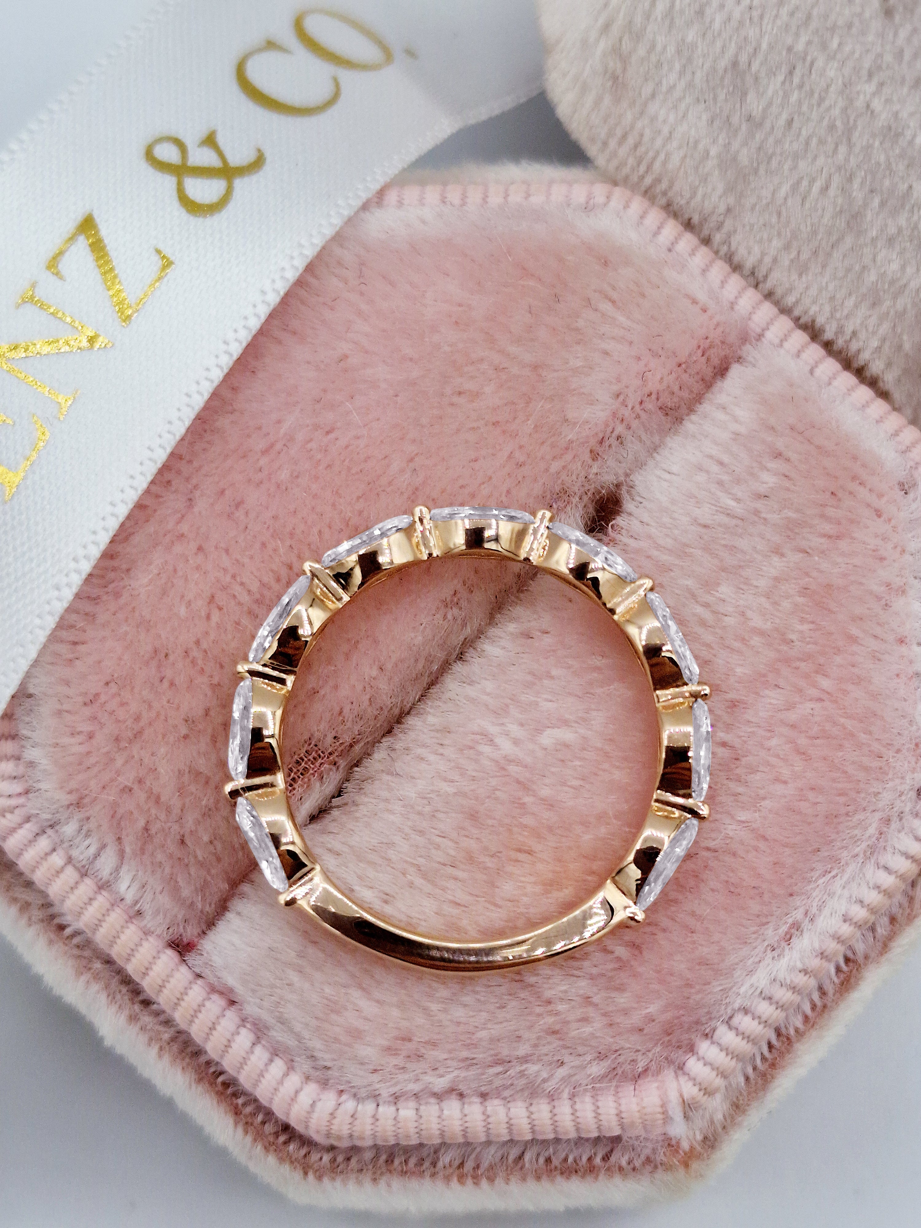 1.00 ct Marquise Cut Diamond Band In Rose gold - Image 3