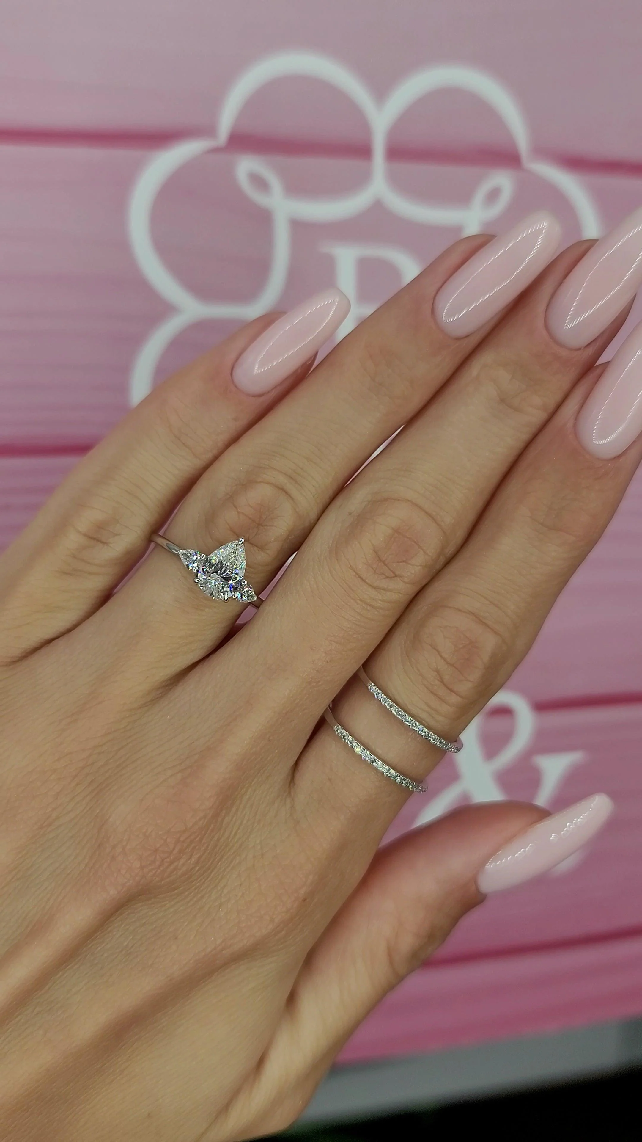 1.22 Carats Lab Grown Pear Shape with Pear Shape Side Stones Diamond Engagement Ring - Image 3