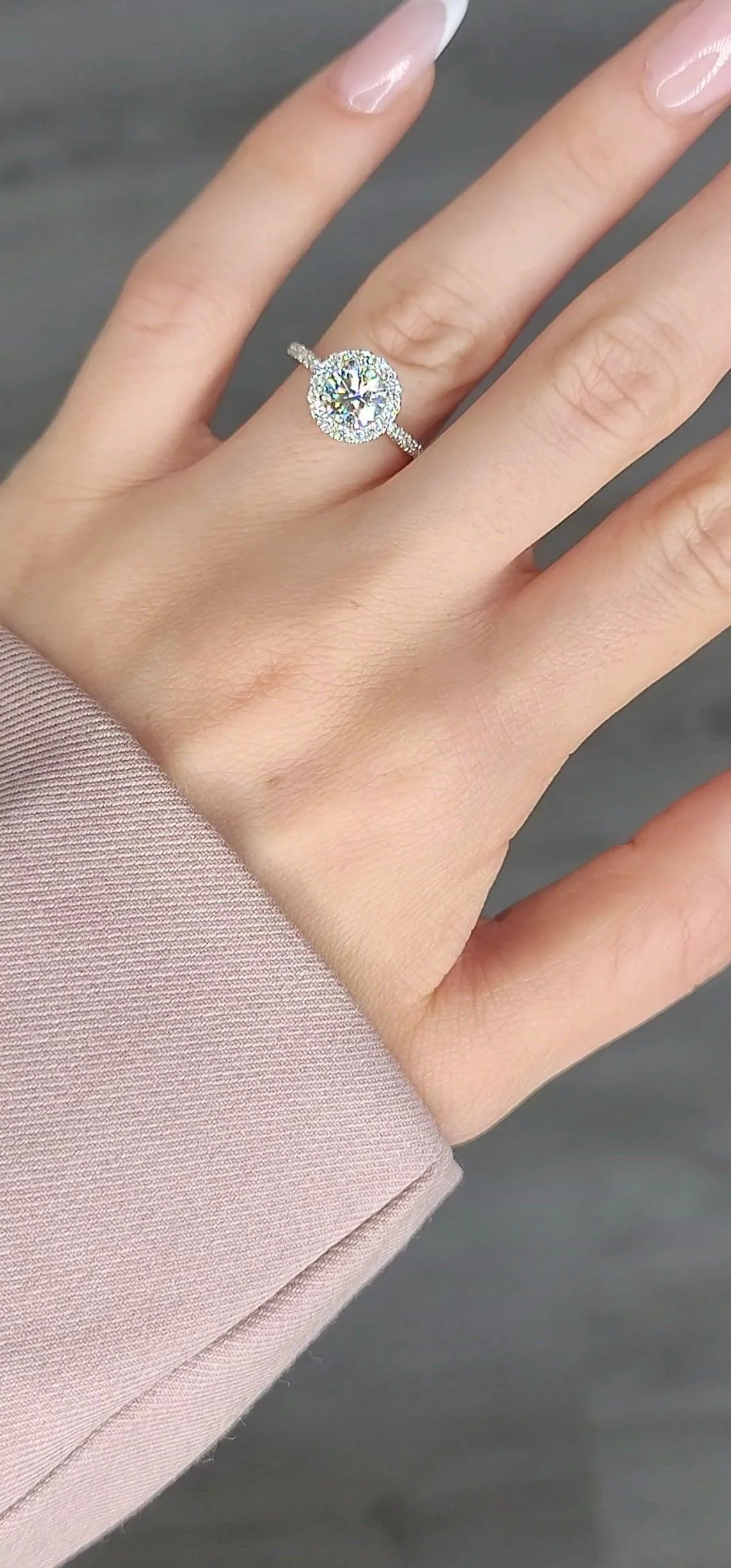 1.58 Carats Lab Grown Round Brilliant Cut Micropaved Halo Side Stones Diamond Engagement Ring - Image 3
