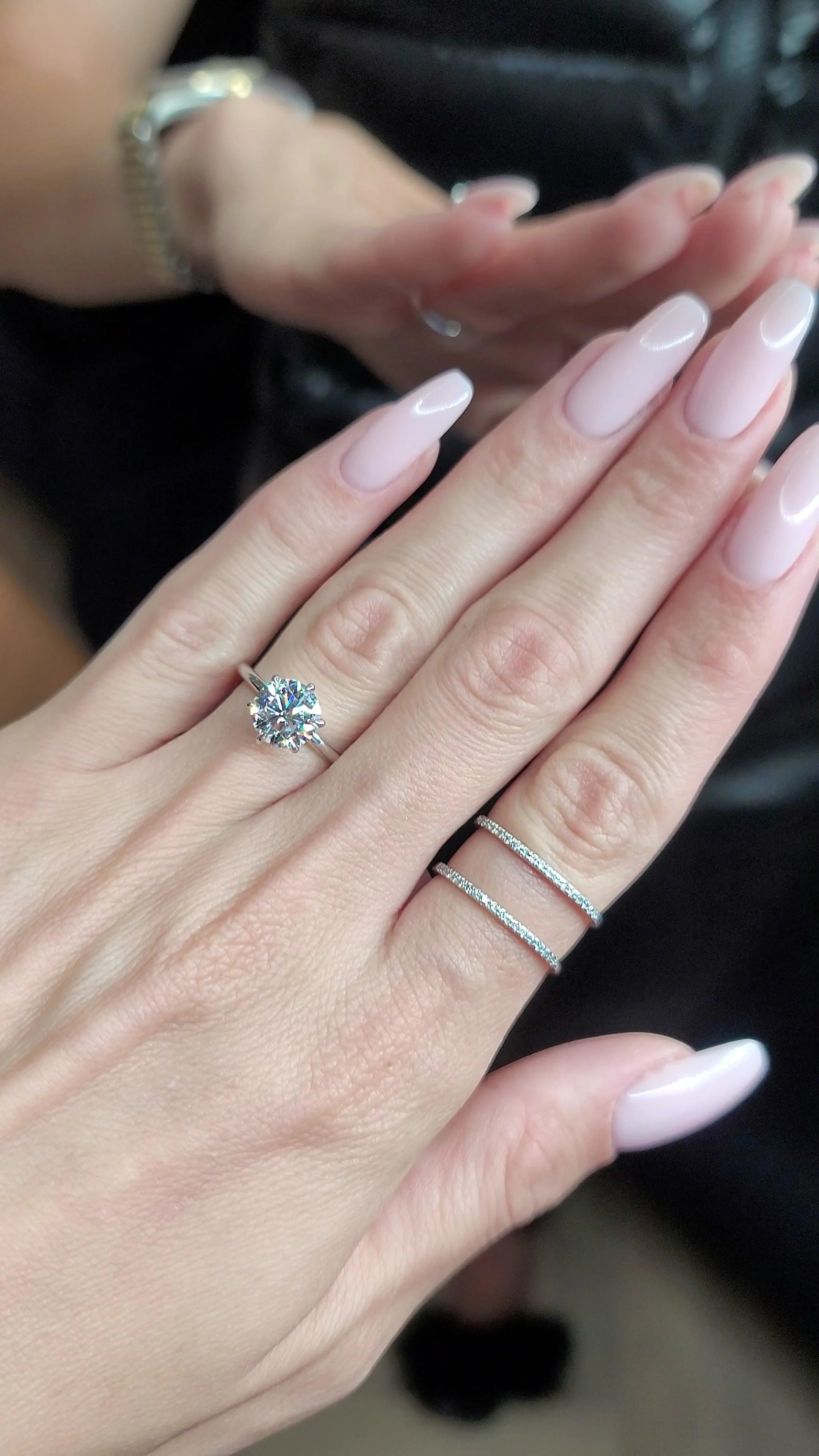 2.00 Carats Lab Grown Round Brilliant Cut Solitaire Diamond Engagement Ring in White Gold - Image 3