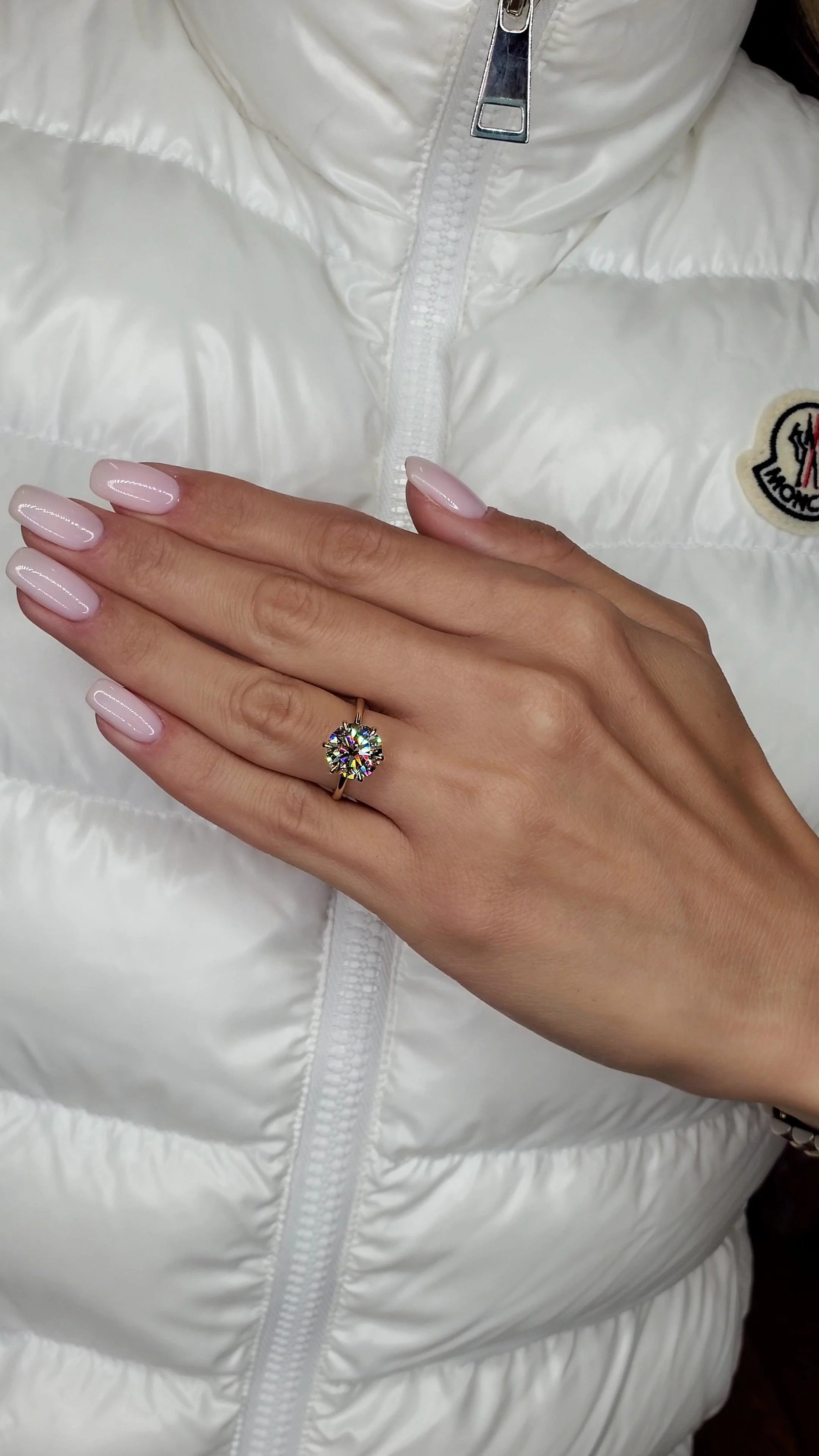 3 Carat Lab Grown Round Brilliant Cut Solitaire Diamond Engagement Ring in Yellow Gold - Image 4