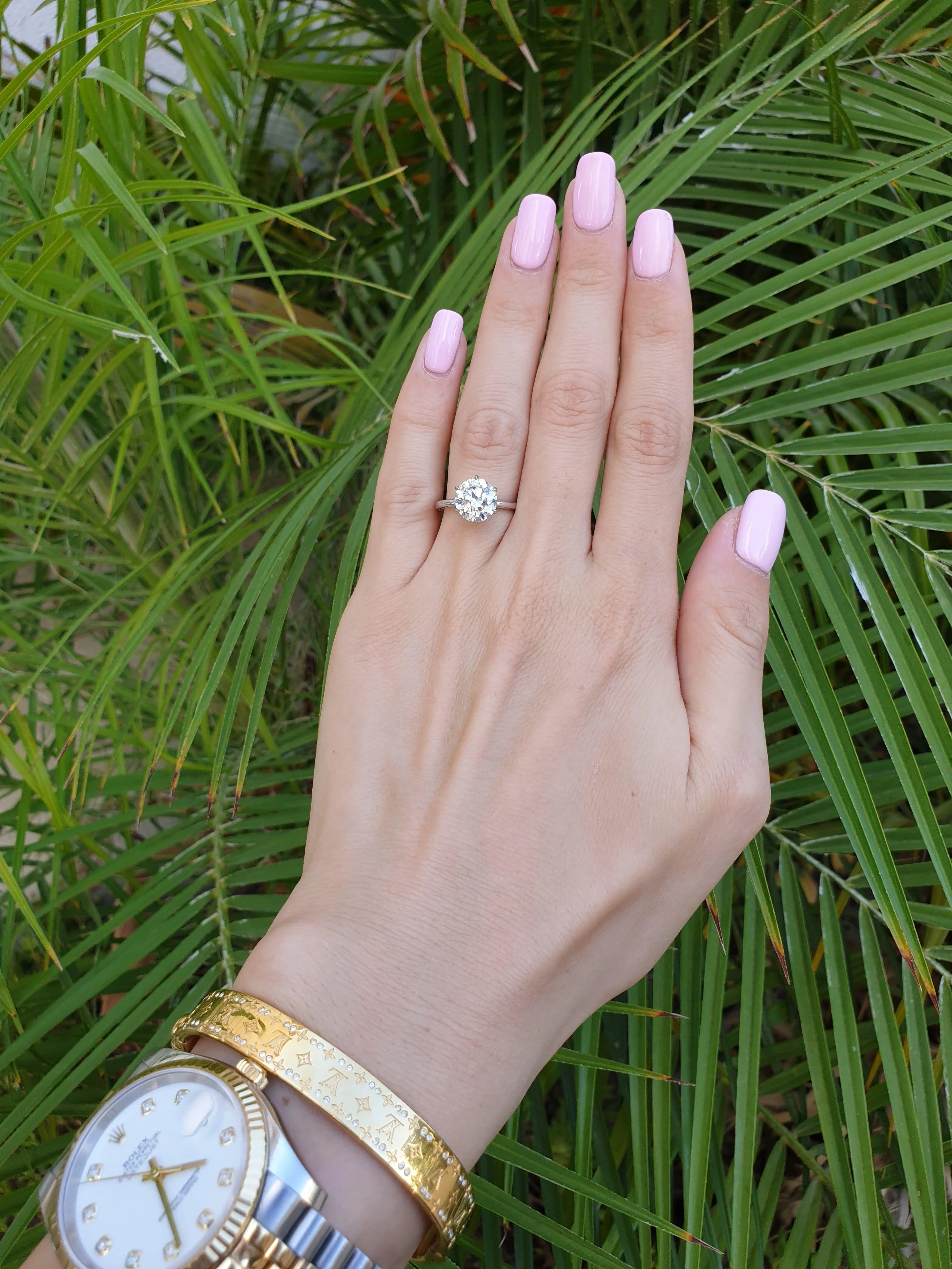 3 Carats Lab Grown Round Brilliant Cut Diamond Engagement Ring - Image 3